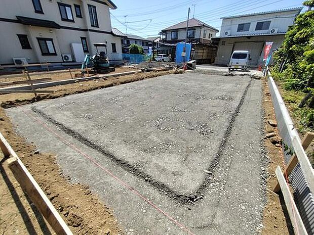 資料請求やご案内も即日対応いたします♪同じ施工例の物件見学や、完成イメージプレゼンテーションも承っております。どのような建物が建つか、間取りの広さは?など気になる点を一つ一つご説明させていただきます。