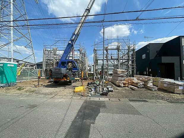 土日のご予約はもちろん、平日やお仕事のお時間に合わせてのご案内も実施しています。まずはお客様のご都合をお伺いさせて頂き、それに合う形で物件のご紹介をさせていただきます。お気軽にお問い合わせください。