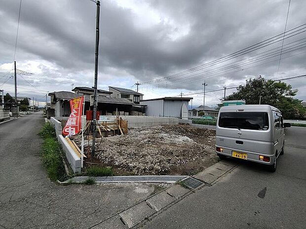 土日のご予約はもちろん、平日やお仕事のお時間に合わせてのご案内も実施しています。まずはお客様のご都合をお伺いさせて頂き、それに合う形で物件のご紹介をさせていただきます。お気軽にお問い合わせください。