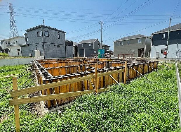 資料請求やご案内も即日対応いたします♪同じ施工例の物件見学や、完成イメージプレゼンテーションも承っております。どのような建物が建つか、間取りの広さは?など気になる点を一つ一つご説明させていただきます。