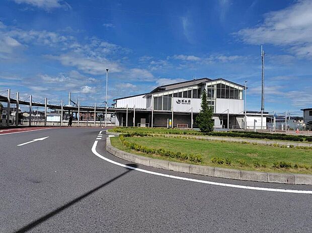 岡本駅まで3300m