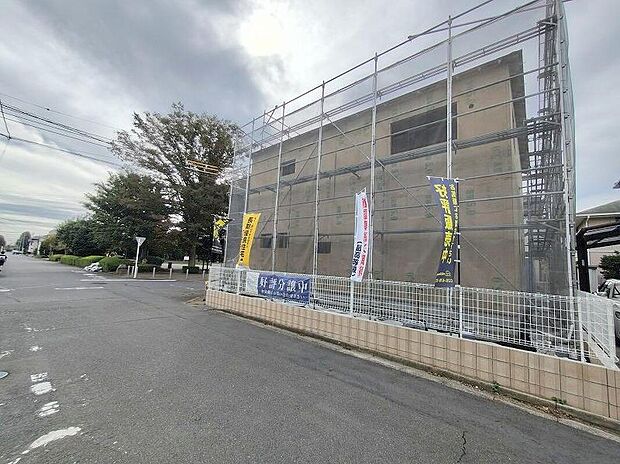 【前面道路含む現地写真】土日のご予約はもちろん、平日やお仕事のお時間に合わせてのご案内も実施しています。まずはお客様のご都合をお伺いさせて頂き、それに合う形で物件のご紹介をさせていただきます。お気軽にお問い合わせください。