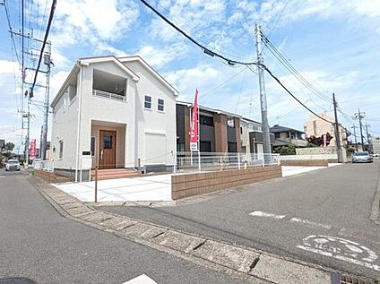 【類似外観同仕様】
