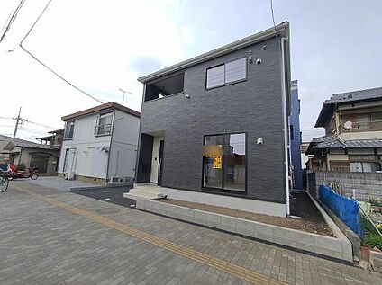 【類似外観同仕様】