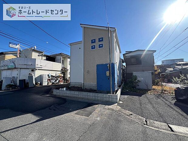 耐震等級最高等級の住宅性能評価書はもちろん、長期優良住宅の認定も受けた高性能な住宅の完成です。長く、安心して住んでいただきたい、だからこそ厳しい第三者のチェックをお願いし、お客様に安心を届けます。