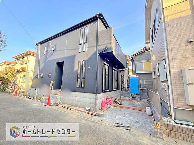 実際に見ていただくと、こちらの物件の良さがお分かりになるかと思います。住宅ローンも複数の提携ローンの中から、お客様のご希望にあった住宅ローンをご提案いたします。まずはお気軽にご相談ください。