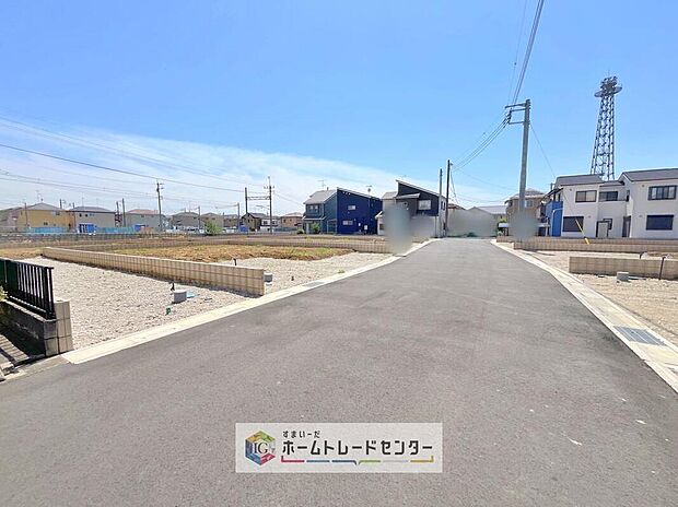 完成してからは見ることのできない、施工方法や構造をしっかりとご確認いただけるのが、建築中の住宅の大きなメリットです。専門知識を持ったスタッフがご説明させていただきます。お気軽にお問い合わせください。
