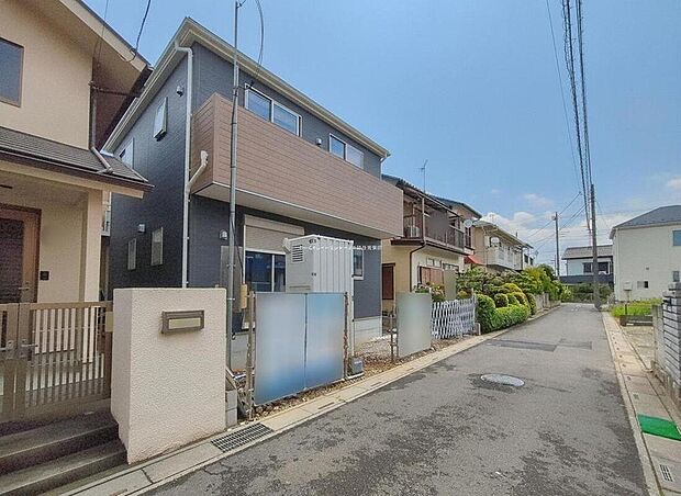土日のご予約はもちろん、平日やお仕事のお時間に合わせてのご案内も実施しています。まずはお客様のご都合をお伺いさせて頂き、それに合う形で物件のご紹介をさせていただきます。お気軽にお問い合わせください。