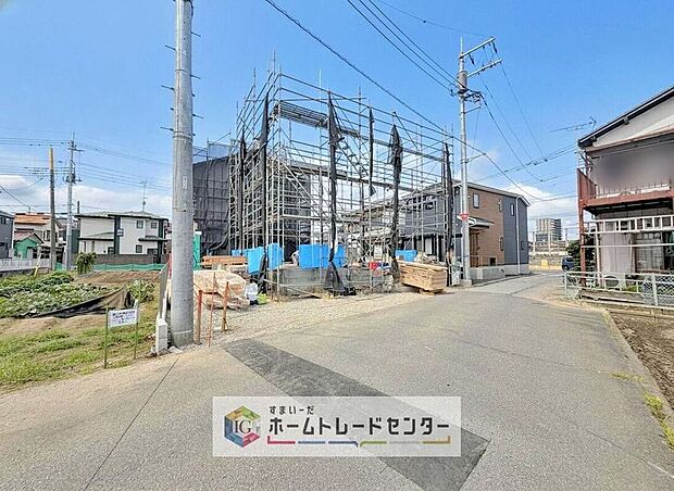 完成してからは見ることのできない、施工方法や構造をしっかりとご確認いただけるのが、建築中の住宅の大きなメリットです。専門知識を持ったスタッフがご説明させていただきます。お気軽にお問い合わせください。