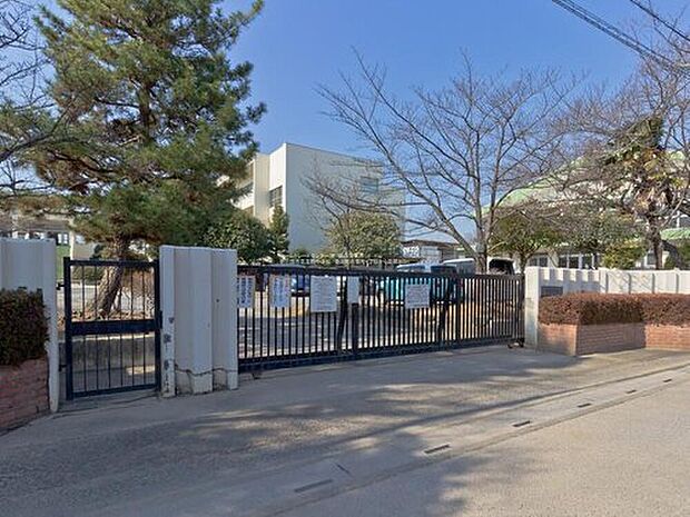 春日部市立立野小学校（約250m）