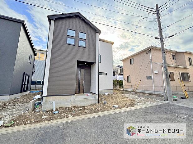 【現地外観写真】建物内部まで完成いたしましたので、ご自由に、お好きなだけゆっくりとご見学いただけます。実際の広さの感覚や、日当たりの良し悪し、お客様ご自身でぜひご確認ください。本日のご案内も可能です。