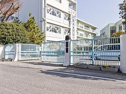 春日部市立春日部中学校 1250m(徒歩16分)