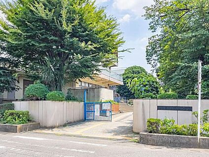 越谷市立大沢北小学校 670m(徒歩9分)