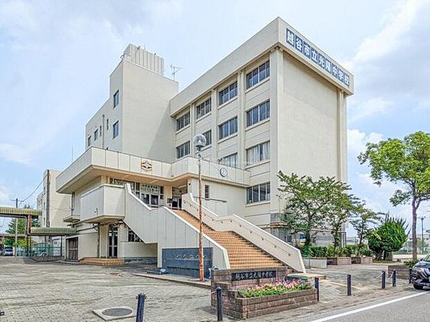 越谷市立光陽中学校(約650m)