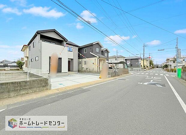 【前面道路含む現地写真】土日のご予約はもちろん、平日やお仕事のお時間に合わせてのご案内も実施しています。まずはお客様のご都合をお伺いさせて頂き、それに合う形で物件のご紹介をさせていただきます。お気軽にお問い合わせください。