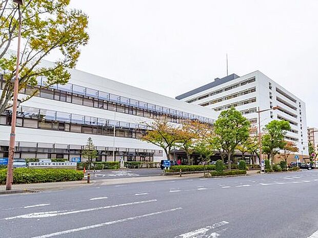 獨協医科大学埼玉医療センター（約2,900m）