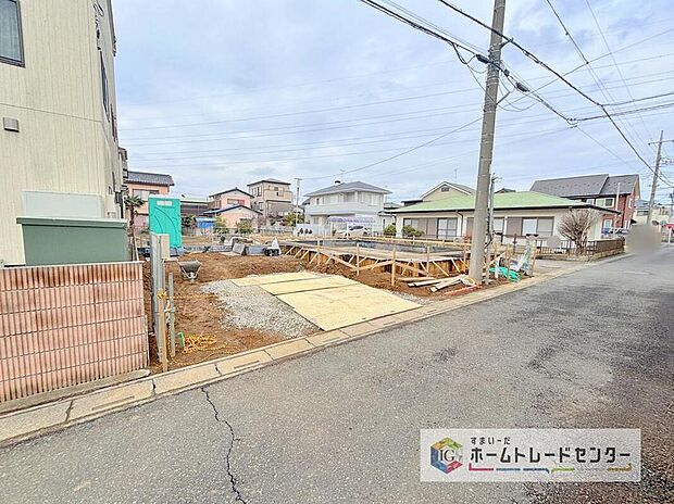 【現地外観写真】資料請求やご案内も即日対応いたします♪同じ施工例の物件見学や、完成イメージプレゼンテーションも承っております。どのような建物が建つか、間取りの広さは？など気になる点を一つ一つご説明させていただきます。