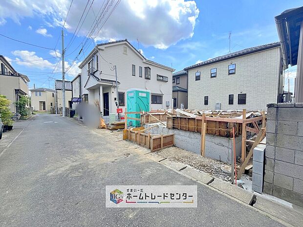 【 前面道路含む現地写真】資料請求やご案内も即日対応いたします♪同じ施工例の物件見学や、完成イメージプレゼンテーションも承っております。どのような建物が建つか、間取りの広さは？など気になる点を一つ一つご説明させていただきます。