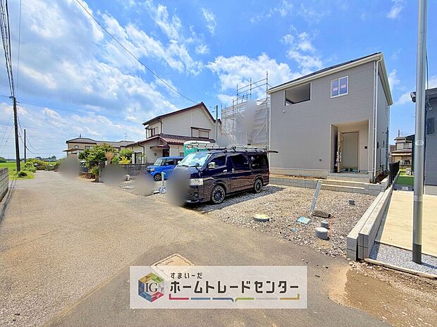 【前面道路含む現地写真】土日のご予約はもちろん、平日やお仕事のお時間に合わせてのご案内も実施しています。まずはお客様のご都合をお伺いさせて頂き、それに合う形で物件のご紹介をさせていただきます。お気軽にお問い合わせください。