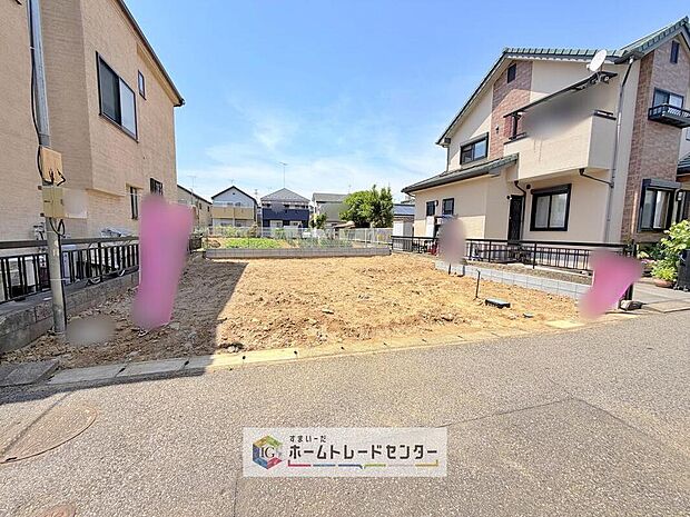 【現地写真】耐震等級最高等級の住宅性能評価書はもちろん、長期優良住宅の認定も受けた高性能な住宅です。長く、安心して住んでいただきたい、だからこそ厳しい第三者のチェックをお願いし、お客様に安心を届けます。