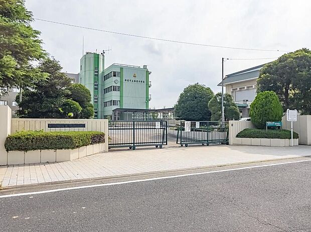 松伏町立松伏中学校（約1,500m）