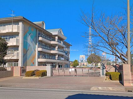 越谷市立出羽小学校 1100ｍ(徒歩14分)