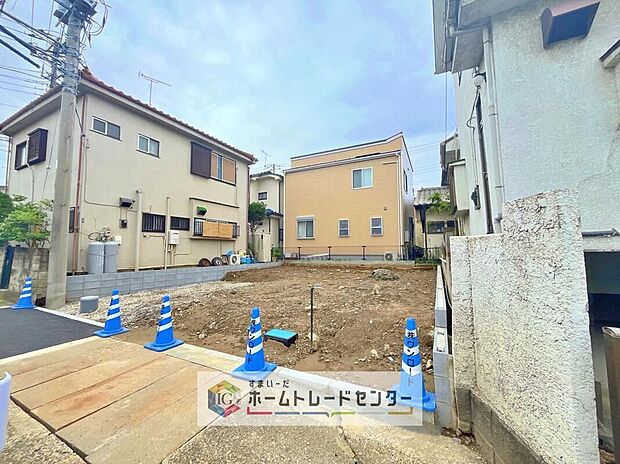 【現地外観写真】資料請求やご案内も即日対応いたします♪同じ施工例の物件見学や、完成イメージプレゼンテーションも承っております。どのような建物が建つか、間取りの広さは?など気になる点を一つ一つご説明させていただきます。