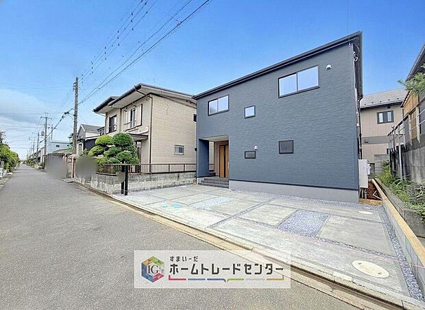 【前面道路含む現地写真】土日のご予約はもちろん、平日やお仕事のお時間に合わせてのご案内も実施しています。まずはお客様のご都合をお伺いさせて頂き、それに合う形で物件のご紹介をさせていただきます。お気軽にお問い合わせください。