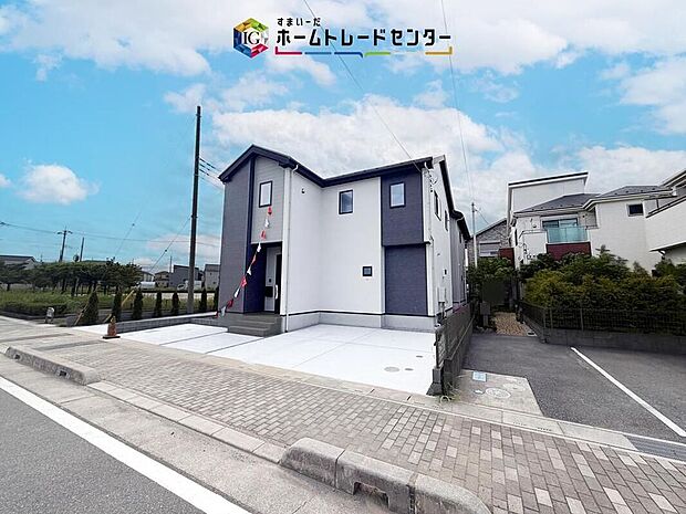 【前面道路含む現地写真】土日のご予約はもちろん、平日やお仕事のお時間に合わせてのご案内も実施しています。まずはお客様のご都合をお伺いさせて頂き、それに合う形で物件のご紹介をさせていただきます。お気軽にお問い合わせください。