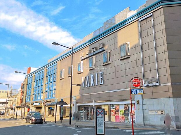 東武伊勢崎線「新越谷」駅（約1,100m）
