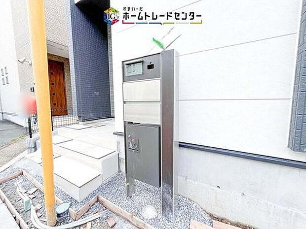 【【宅配BOX】】戸建用の宅配ボックスを設置。通販でのお買い物などお荷物が届く予定があっても時間を気にせず外出できるので大変便利です。