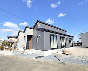 飯田グループホールディングス　LiGNAGE　高崎市下之城町 外観