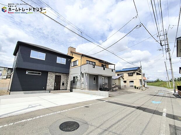 この街で暮らしたくなる魅力が満載。利便性と自然、周辺環境の心地よさは写真や文章では伝えきれません。日々の動線や採光、周辺施設との距離感まで、ぜひ現地でご体感ください。現地(2026年7月)撮影