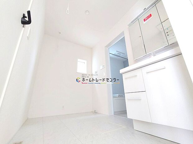 【洗面】2号棟◆白を基調とした清潔感がある洗面化粧台♪