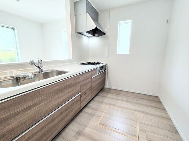 【キッチン】E号棟