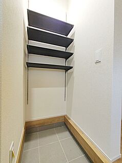足元を支える「ベタ基礎」