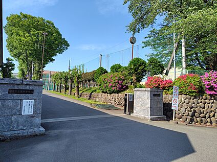 高崎市立箕郷中学校 1200m (徒歩15分)
