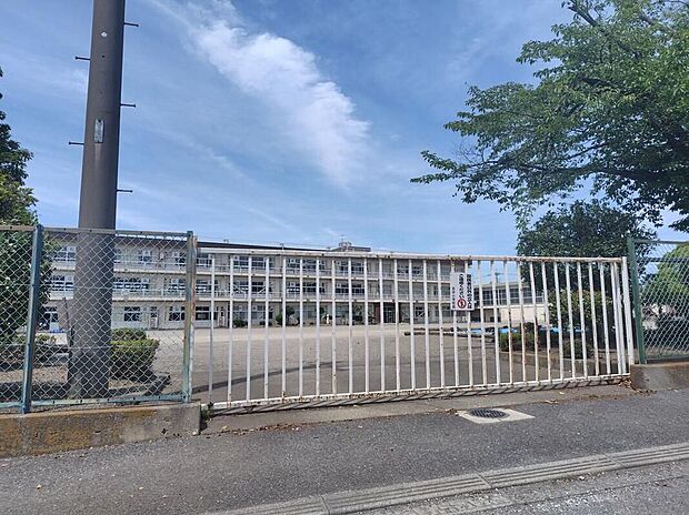 小学校 高崎市立吉井西小学校(約650m)