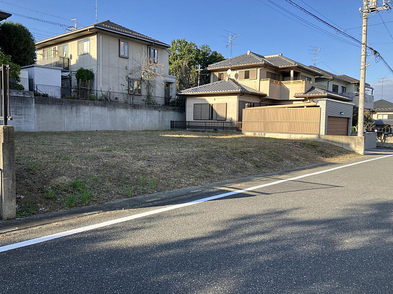 現地写真　18帖ひろびろLDKの平屋建て！