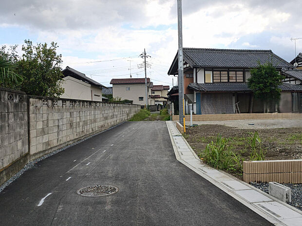 前面道路約4.0m公道　