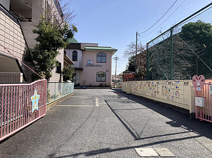 青葉幼稚園 734m