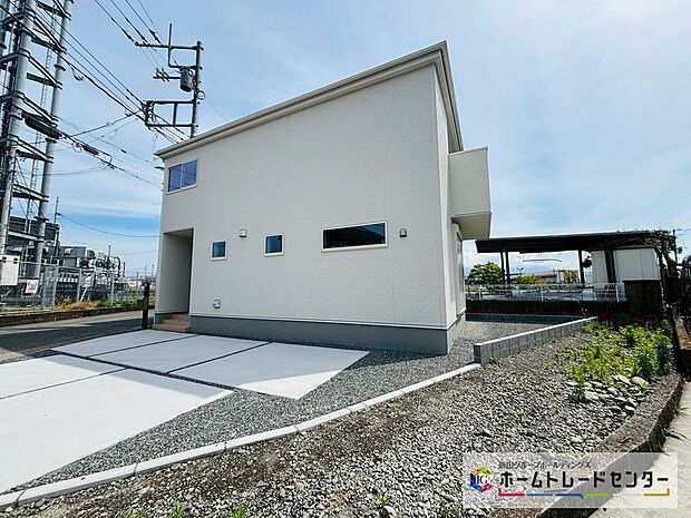 「富士市水戸島」全１棟
北西・南西側道路が接する角地です
玄関前に２台分の駐車場が整備されます