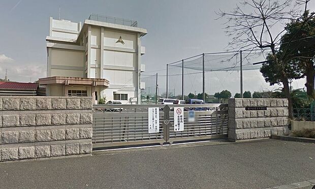 須津中学校（約500m）