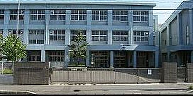 清水第三中学校（約170m）