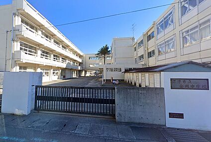 金岡中学校 1100ｍ(徒歩14分)