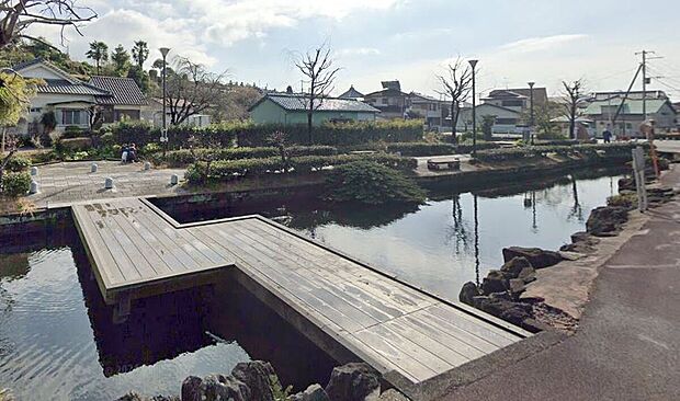 泉の郷　湧水公園（約900m）