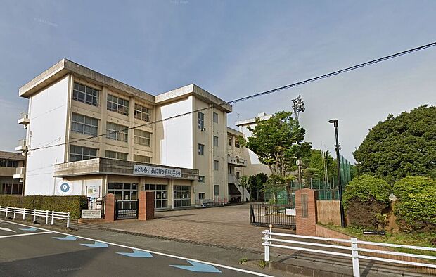 清水中学校(約1,733m)