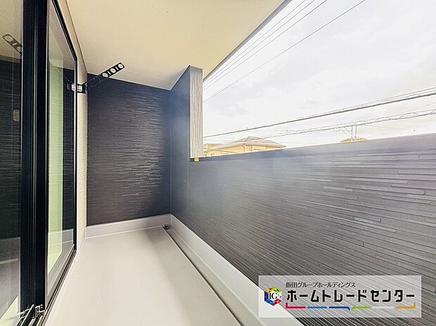 【☆Balcony☆】～バルコニー～
インナーバルコニーは軒があるので天気の急変にも慌てず対応ができます