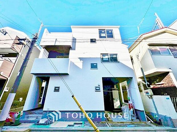 【外観】
物件の陽当りや通風・仕様設備やお部屋の大きさの比較、近隣・周辺環境や街並みなど、資料には掲載していない情報が現地にはたくさんあります。 是非一度、現地をご確認ください。