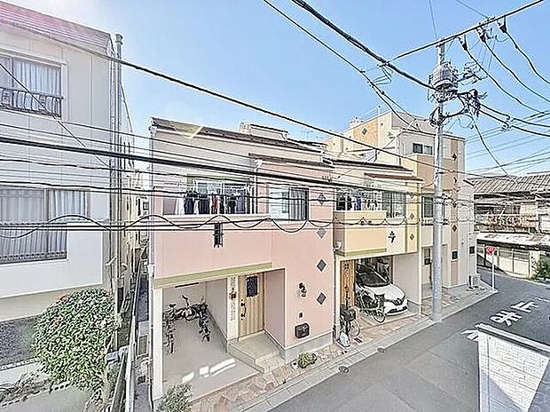 「眺望」心地よい風を感じながら、青空を眺め一息つくことのできる住空間です。